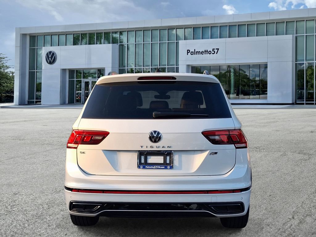 Certified 2024 Volkswagen Tiguan SE R-Line FWD image 5