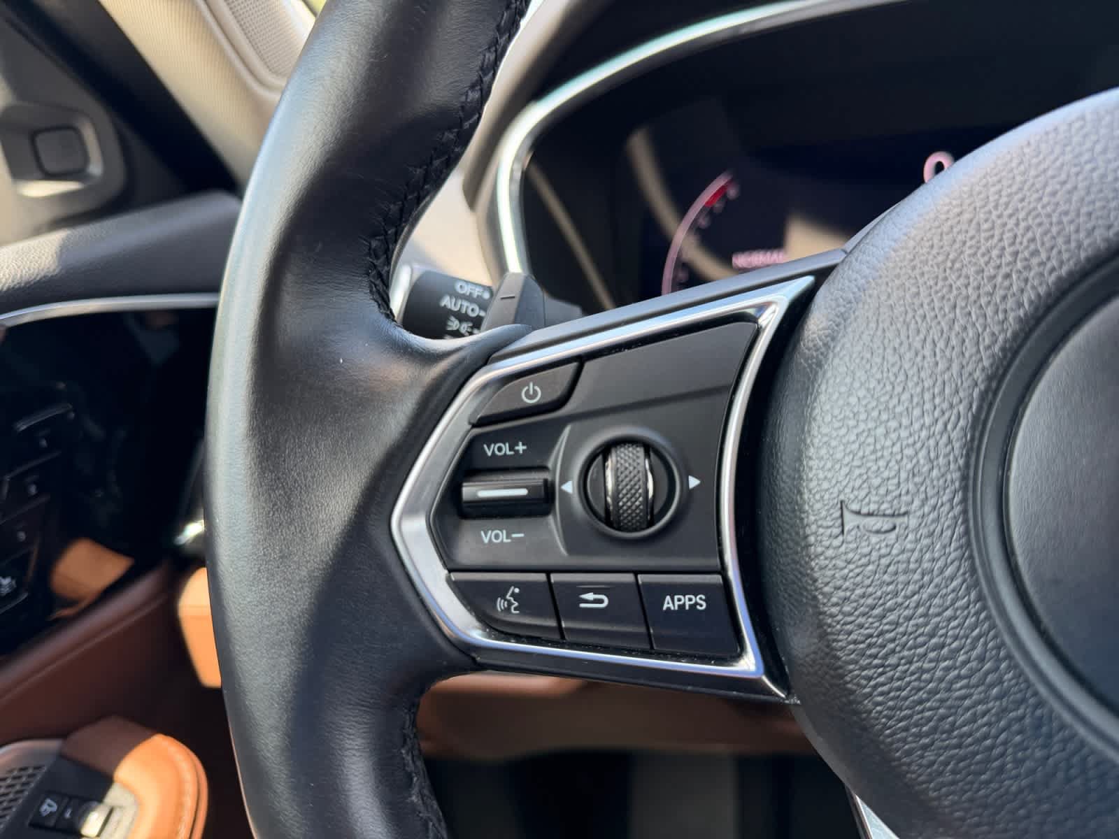 Used 2024 Acura MDX SH-AWD w/ Technology Package image 25