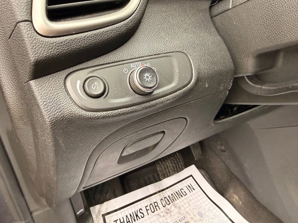 Used 2018 Chevrolet Trax LT w/ Driver Confidence Package image 25