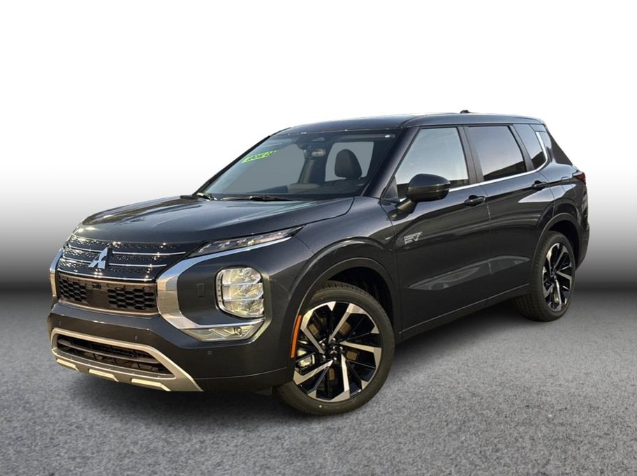 Used 2025 Mitsubishi Outlander 4WD Plug-In Hybrid