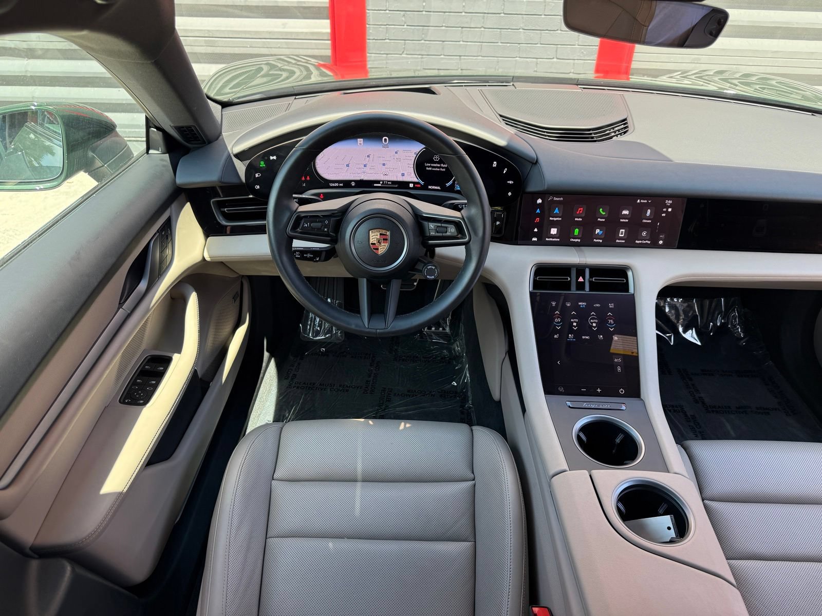 Used 2025 Porsche Taycan RWD image 29