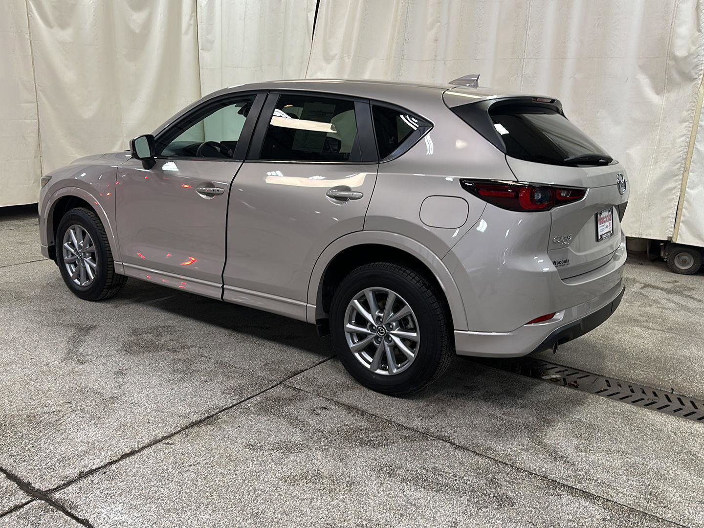 Used 2025 MAZDA CX-5 AWD 2.5 S w/ Preferred Package image 3