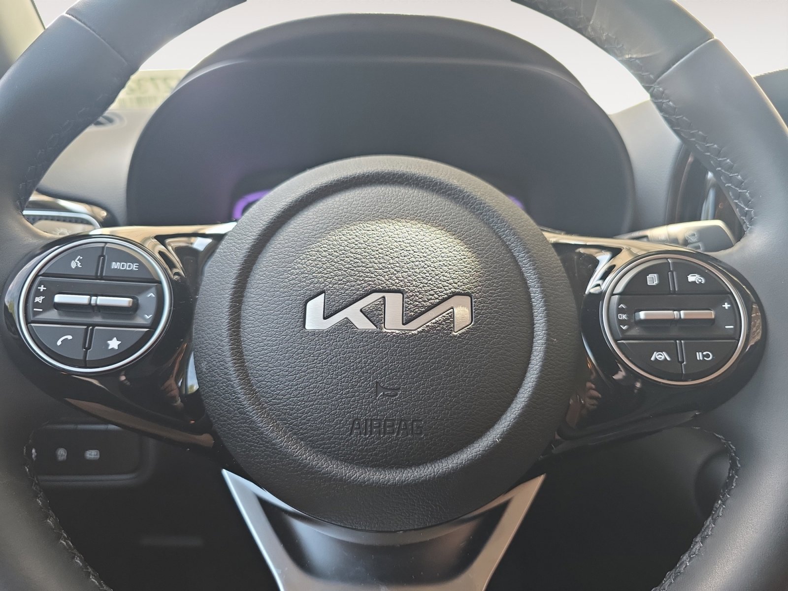 Certified 2025 Kia Soul EX FWD image 11