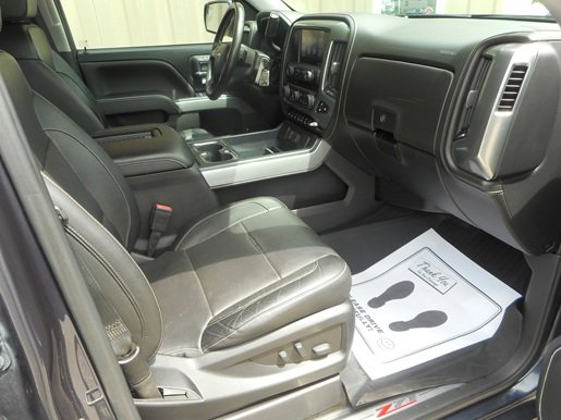 Used 2018 Chevrolet Silverado 1500 LTZ Z71 w/ Centennial Edition image 10