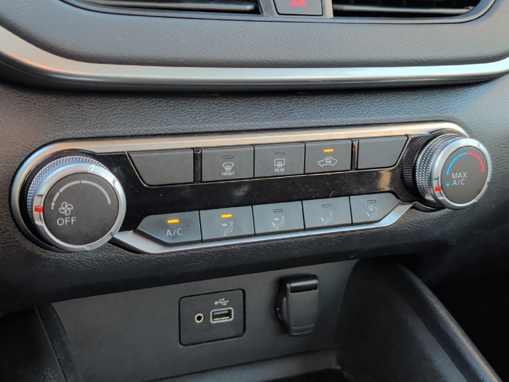 Used 2024 Nissan Altima 2.5 S FWD image 23