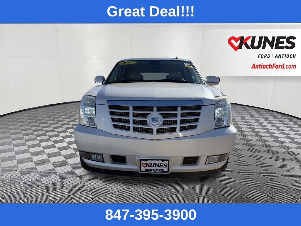 Used 2007 Cadillac Escalade AWD w/ Information Package image 8