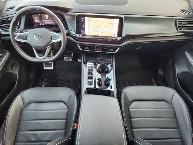 Used 2024 Volkswagen Atlas Cross Sport SEL R-Line image 28