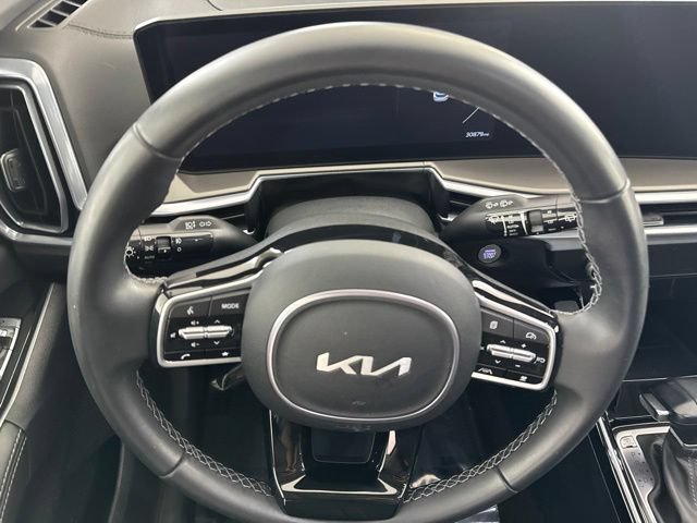 Certified 2025 Kia Sorento SX FWD image 25