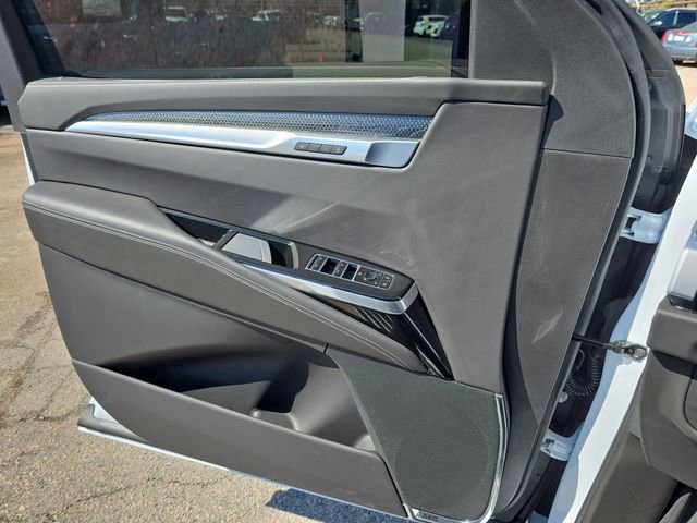 Used 2026 Cadillac Escalade V w/ LPO, ONYX Package image 26