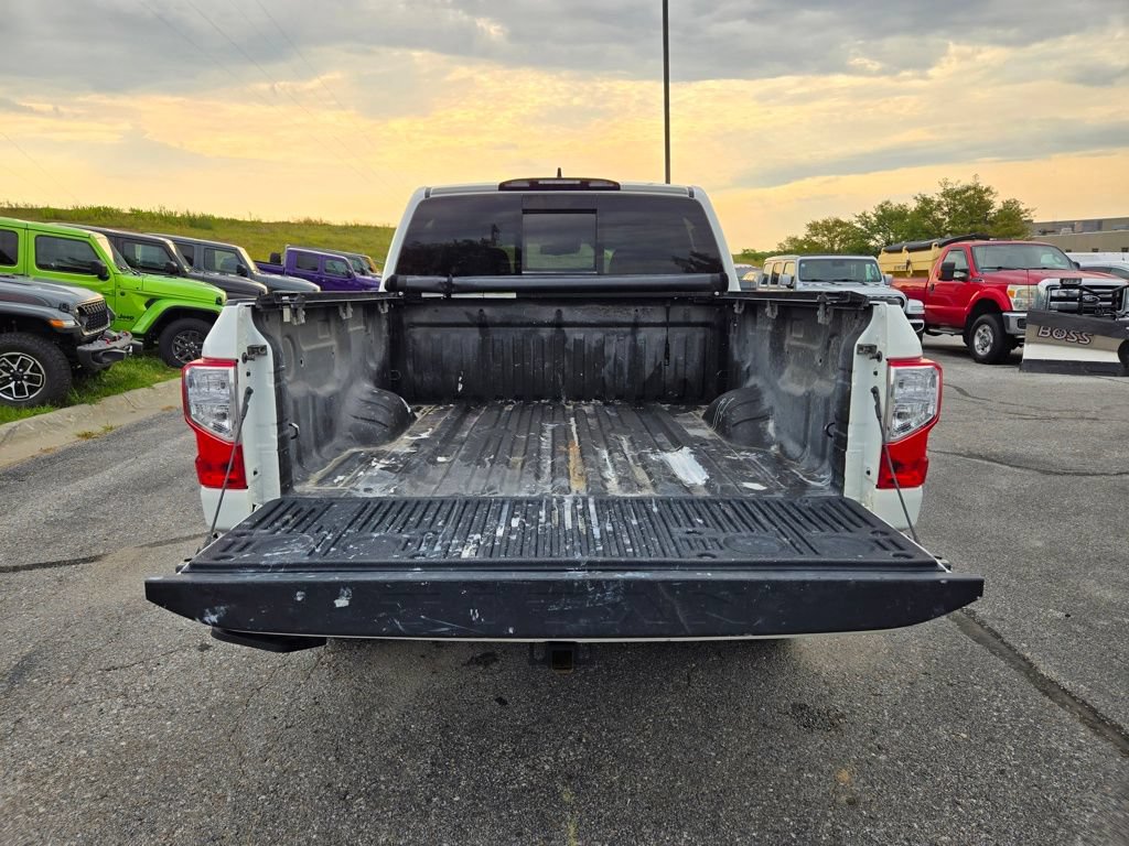 Used 2024 Nissan Titan SV w/ SV Convenience Package AWD/4WD image 26