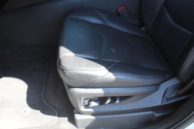 Used 2020 Cadillac Escalade Luxury RWD image 46