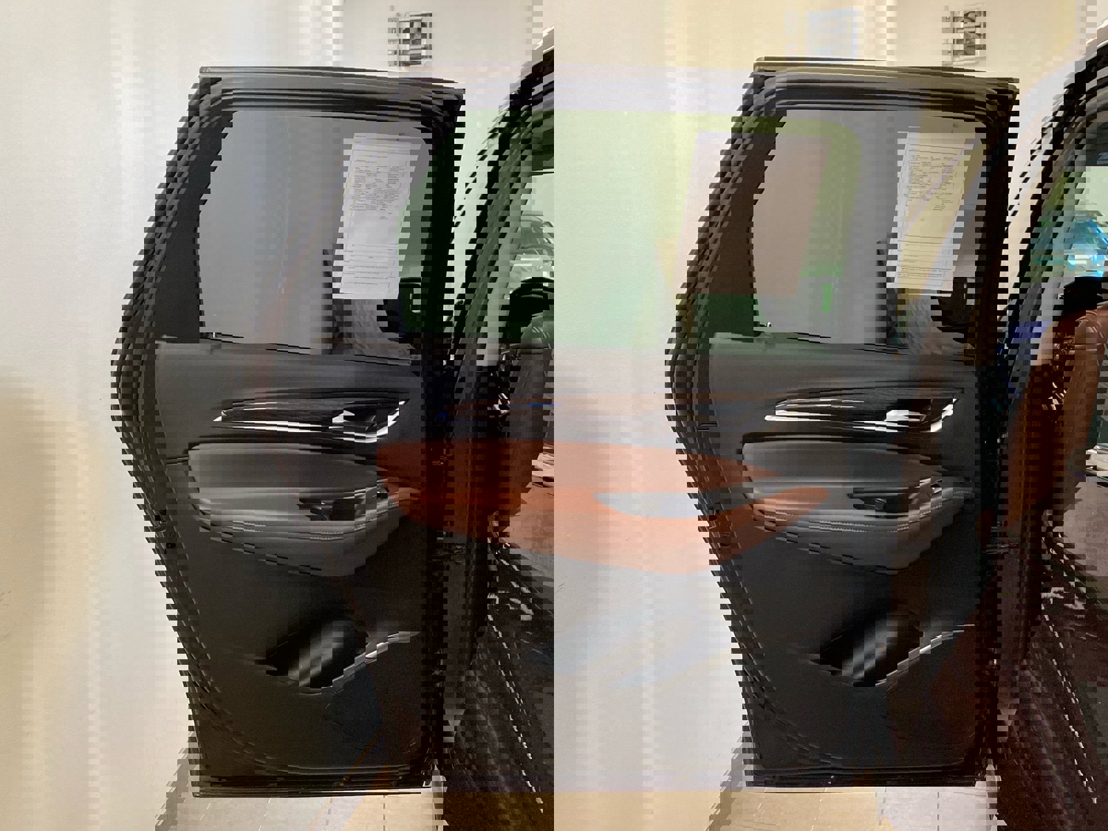 Used 2021 Buick Enclave Avenir w/ Avenir Technology Package image 9