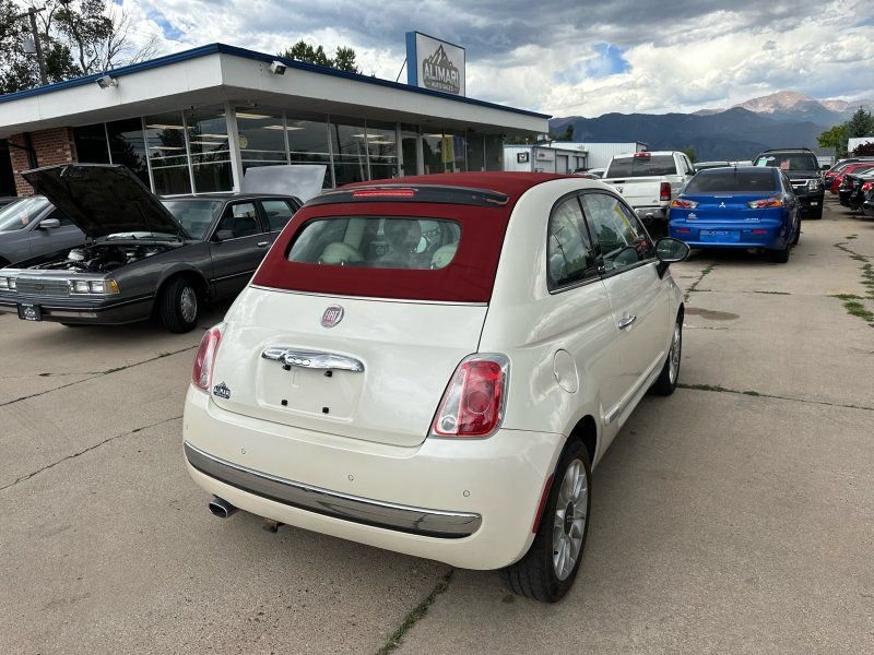 Used 2012 FIAT 500 Lounge w/ Luxury Leather Pkg FWD image 7