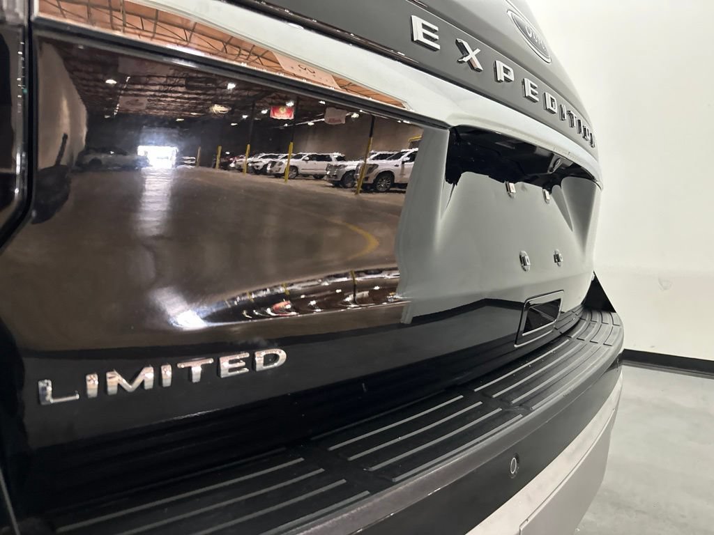 Used 2024 Ford Expedition Max Limited AWD/4WD image 11