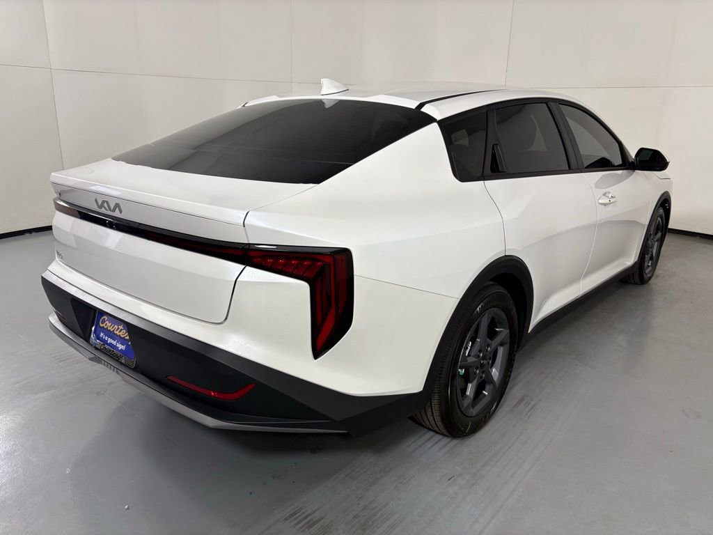 New 2026 Kia K4 FWD image 8