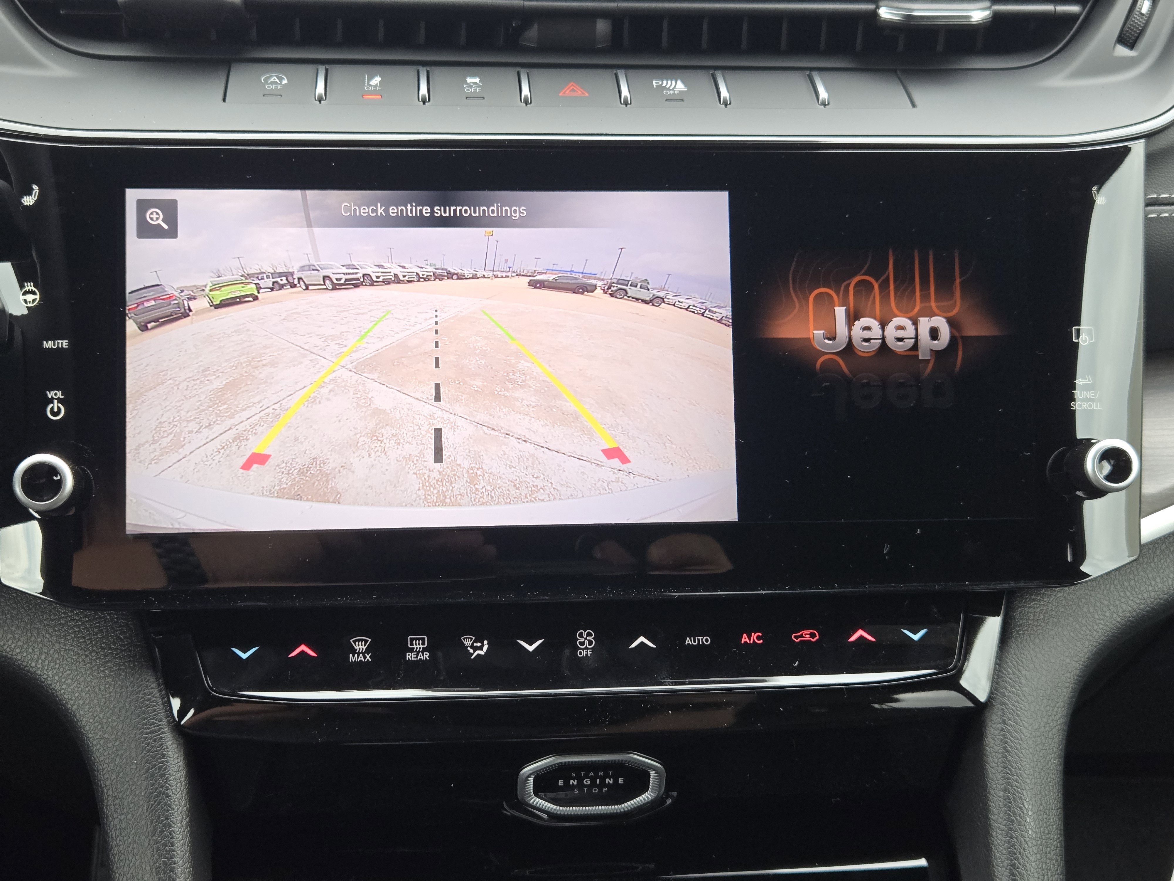 New 2026 Jeep Grand Cherokee Altitude image 14