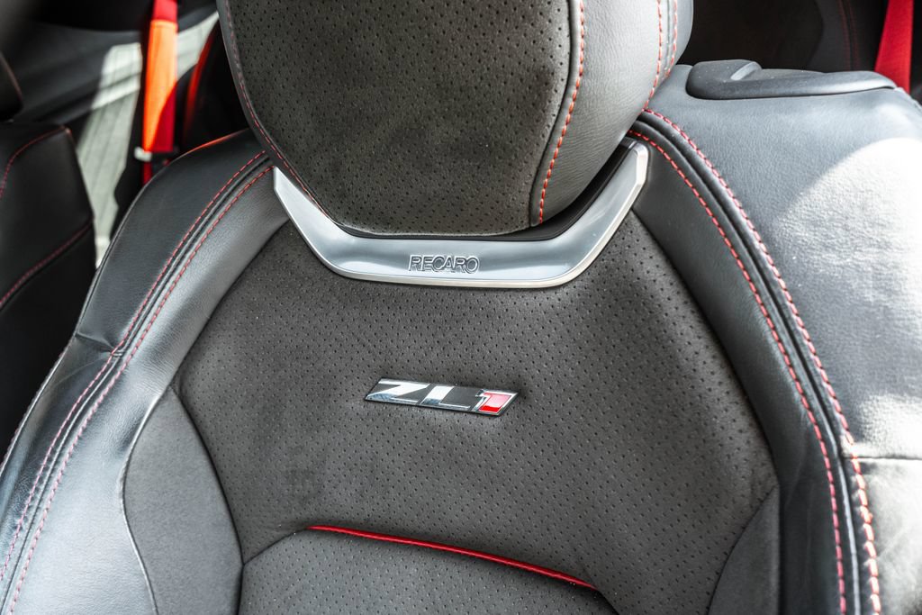 Used 2017 Chevrolet Camaro ZL1 RWD image 8