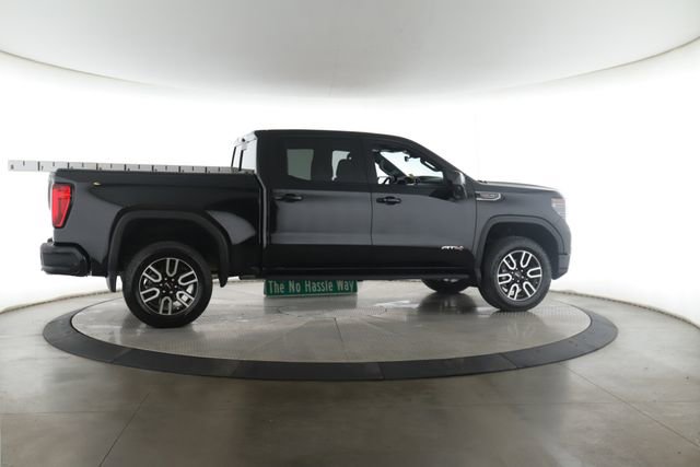 Used 2025 GMC Sierra 1500 AT4 w/ Technology Package AWD/4WD image 6