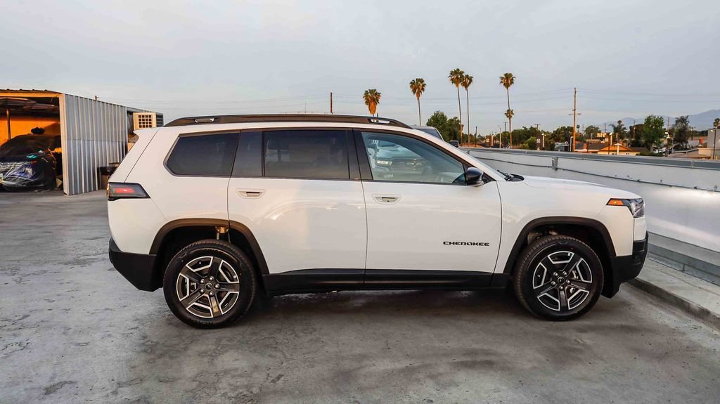 New 2026 Jeep Cherokee Limited AWD/4WD image 13