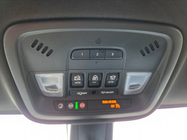Used 2023 Chevrolet Traverse Premier image 27