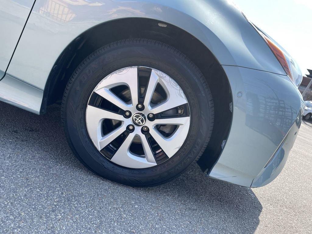 Used 2017 Toyota Prius Four w/ Advanced Technology Package image 11