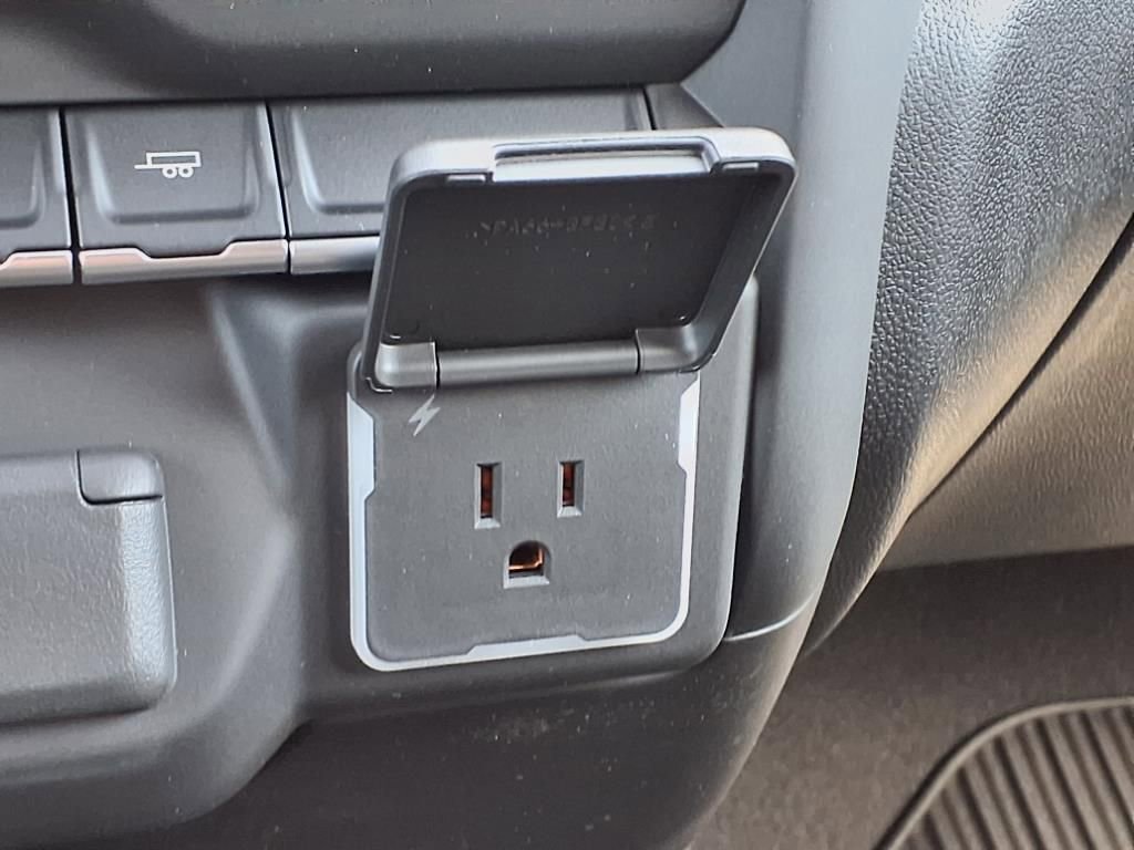 New 2025 Chevrolet Silverado 1500 Custom image 16