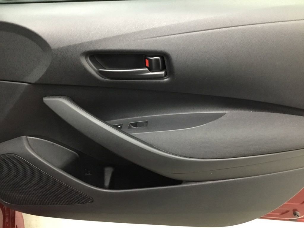 Used 2024 Toyota Corolla LE w/ LE Convenience Package image 32