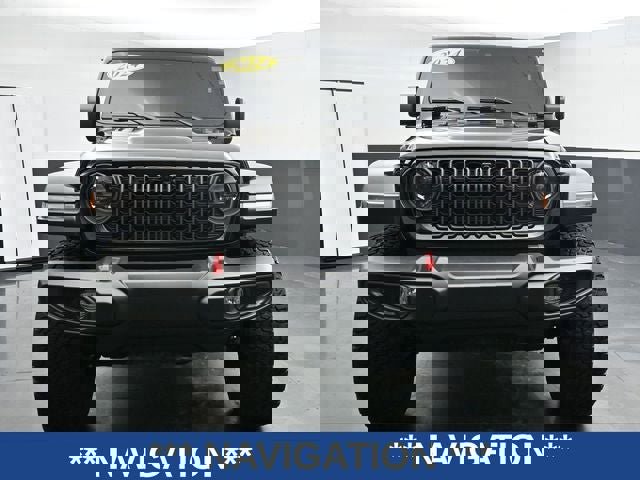 Used 2024 Jeep Wrangler Unlimited Rubicon w/ Technology Group image 4