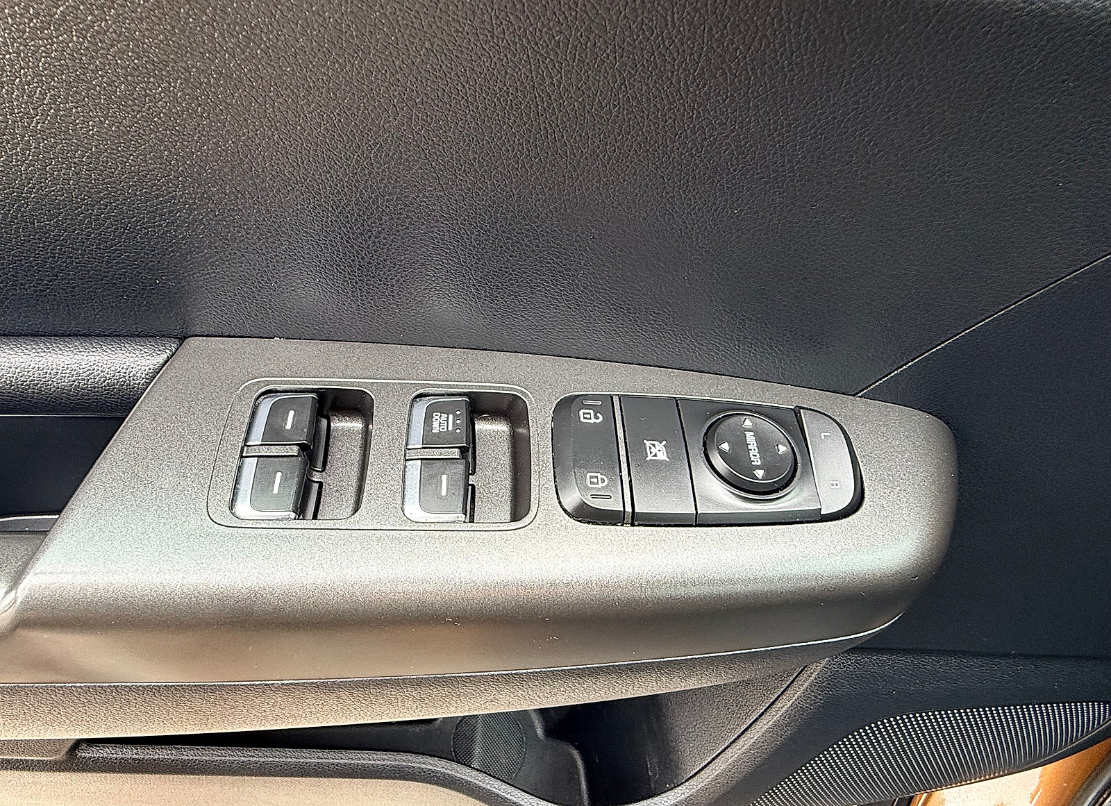 Used 2017 Kia Sportage LX w/ LX Popular Package AWD/4WD image 23