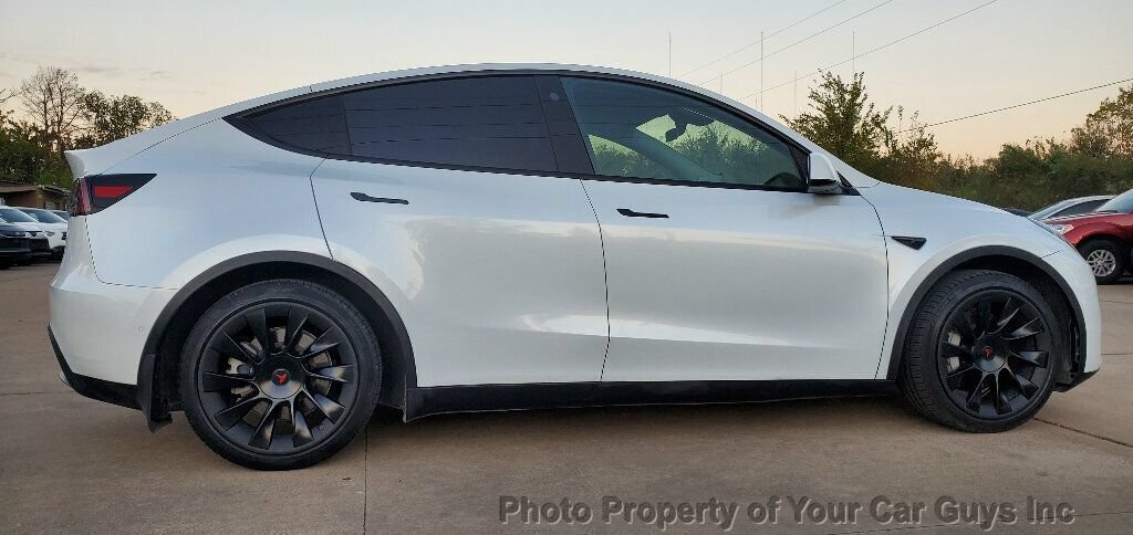 Used 2021 Tesla Model Y Long Range AWD/4WD image 12