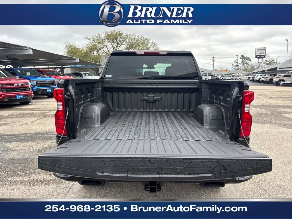 New 2026 Chevrolet Silverado 1500 Custom Trail Boss w/ Dark Appearance Package image 7
