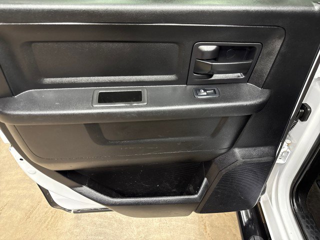 Used 2018 RAM 2500 Tradesman w/ Chrome Appearance Group image 30