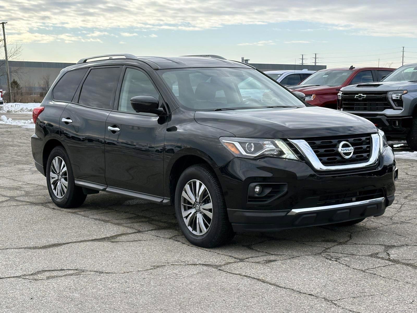 Used 2019 Nissan Pathfinder SL image 6