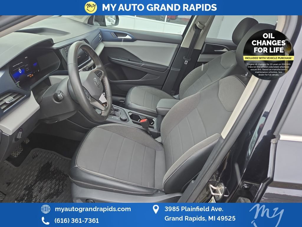 Used 2022 Volkswagen Taos SE image 9