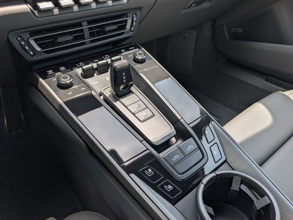 Certified 2024 Porsche 911 Targa 4S AWD/4WD image 24