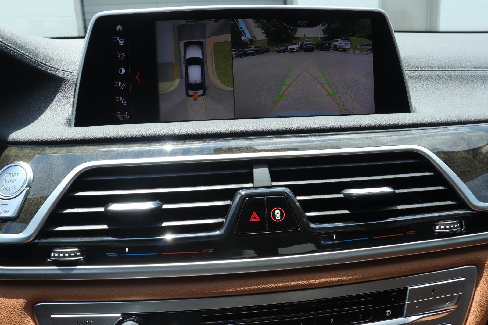 Used 2018 BMW 750i RWD image 29