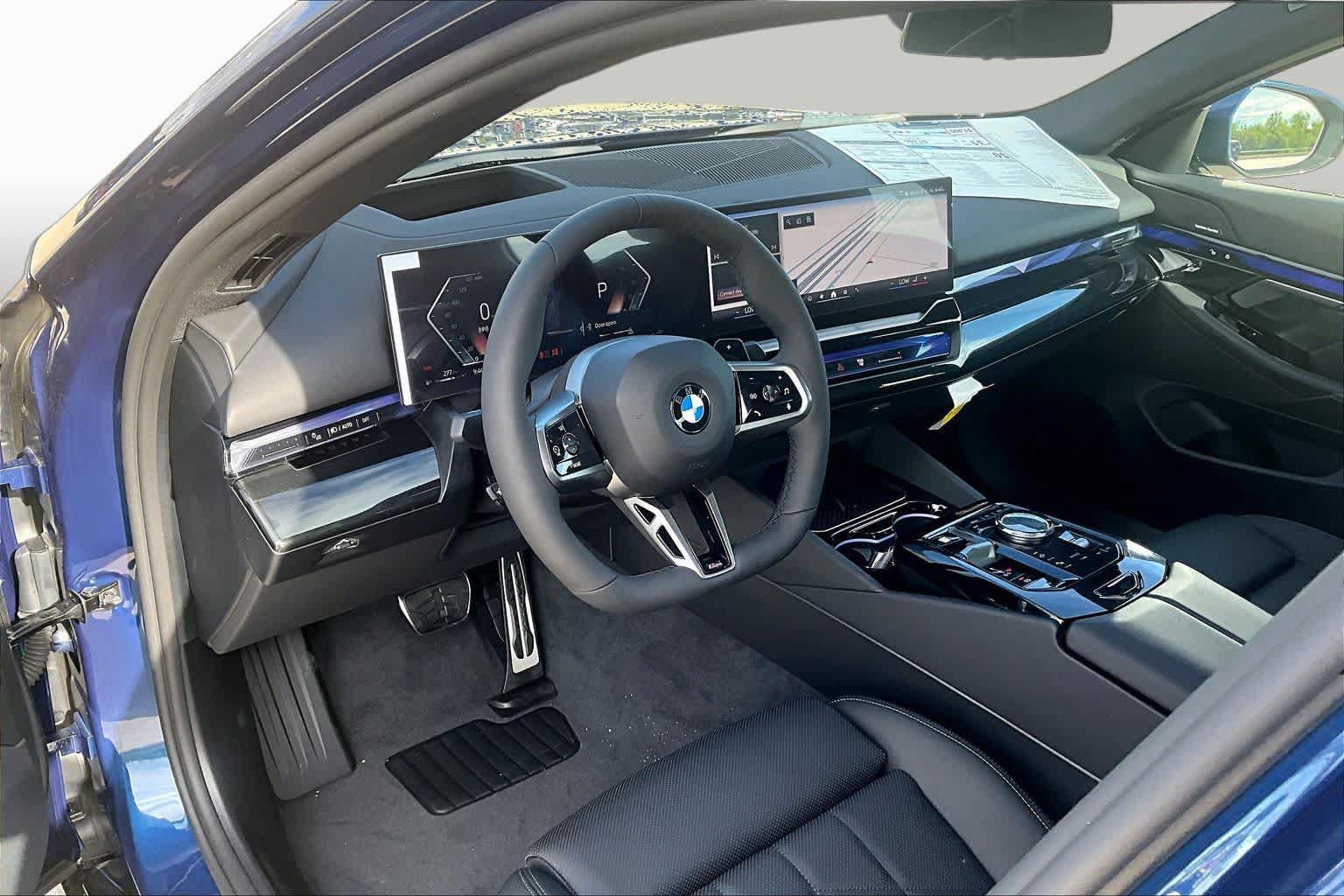 Used 2027 BMW 530i w/ M Sport Package RWD image 8