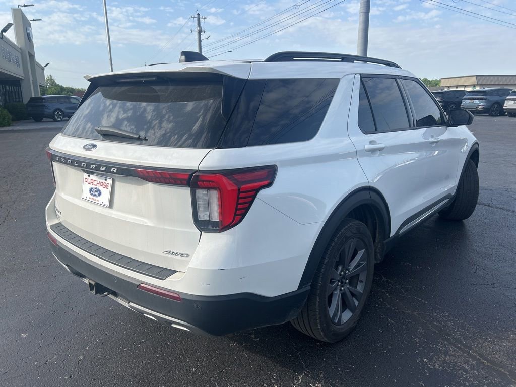 Used 2025 Ford Explorer Active w/ Active Comfort Package AWD/4WD image 7