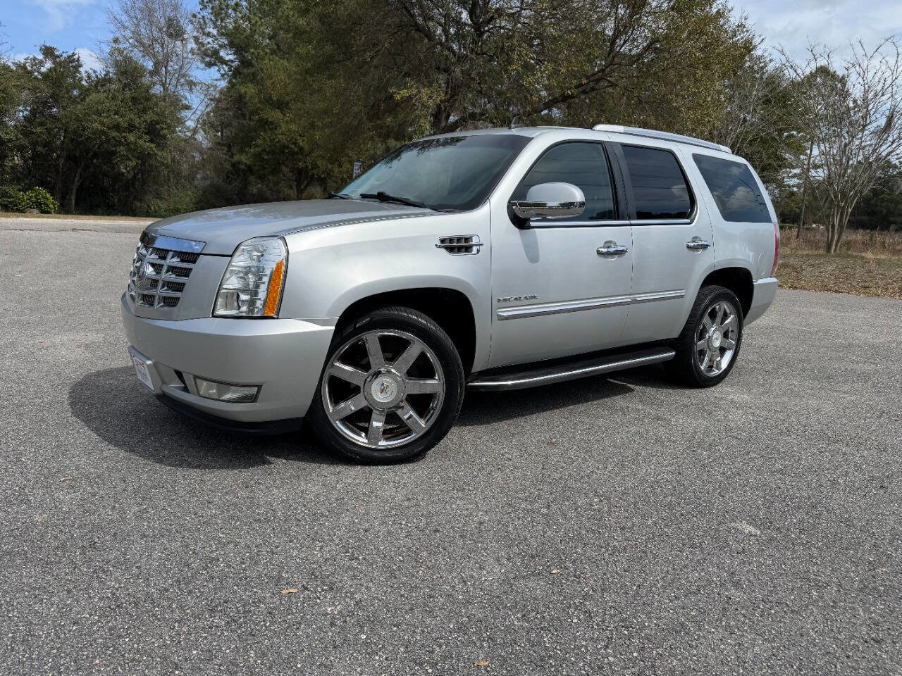 Used 2012 Cadillac Escalade Luxury image 28