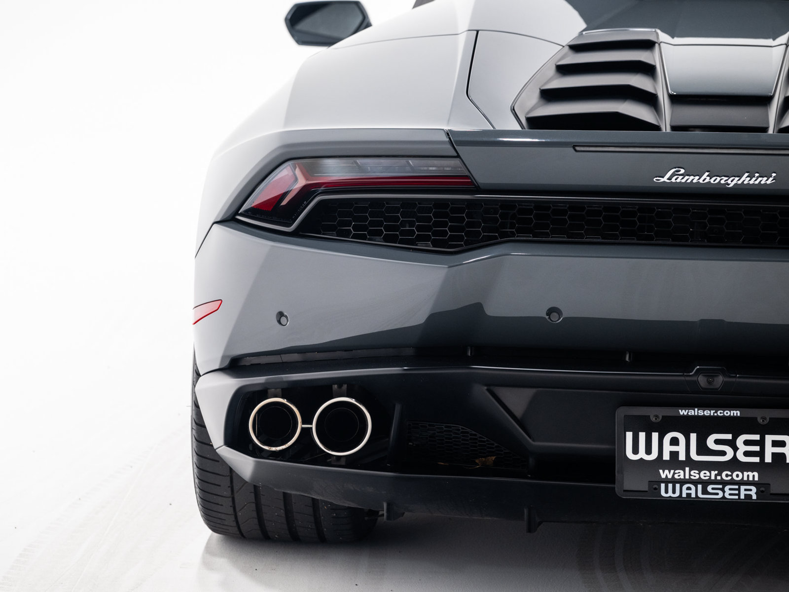 Used 2016 Lamborghini Huracan LP 610-4 AWD/4WD image 18