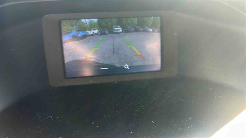 Used 2018 Ford Focus SE FWD image 23