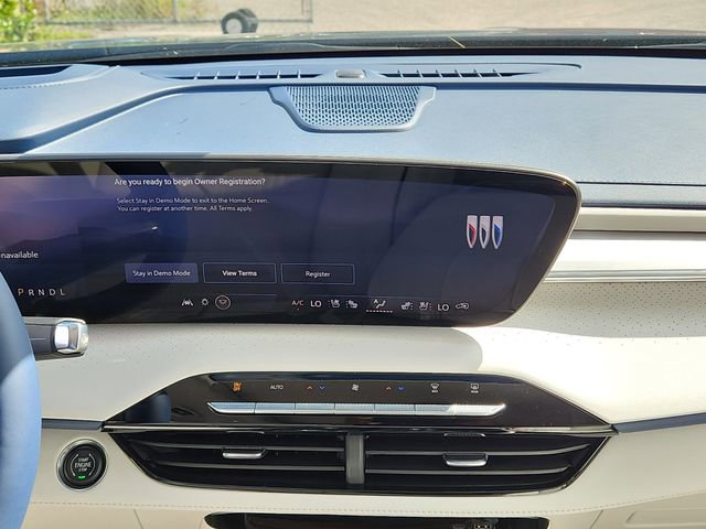 New 2026 Buick Enclave Avenir w/ Super Cruise Package FWD image 28