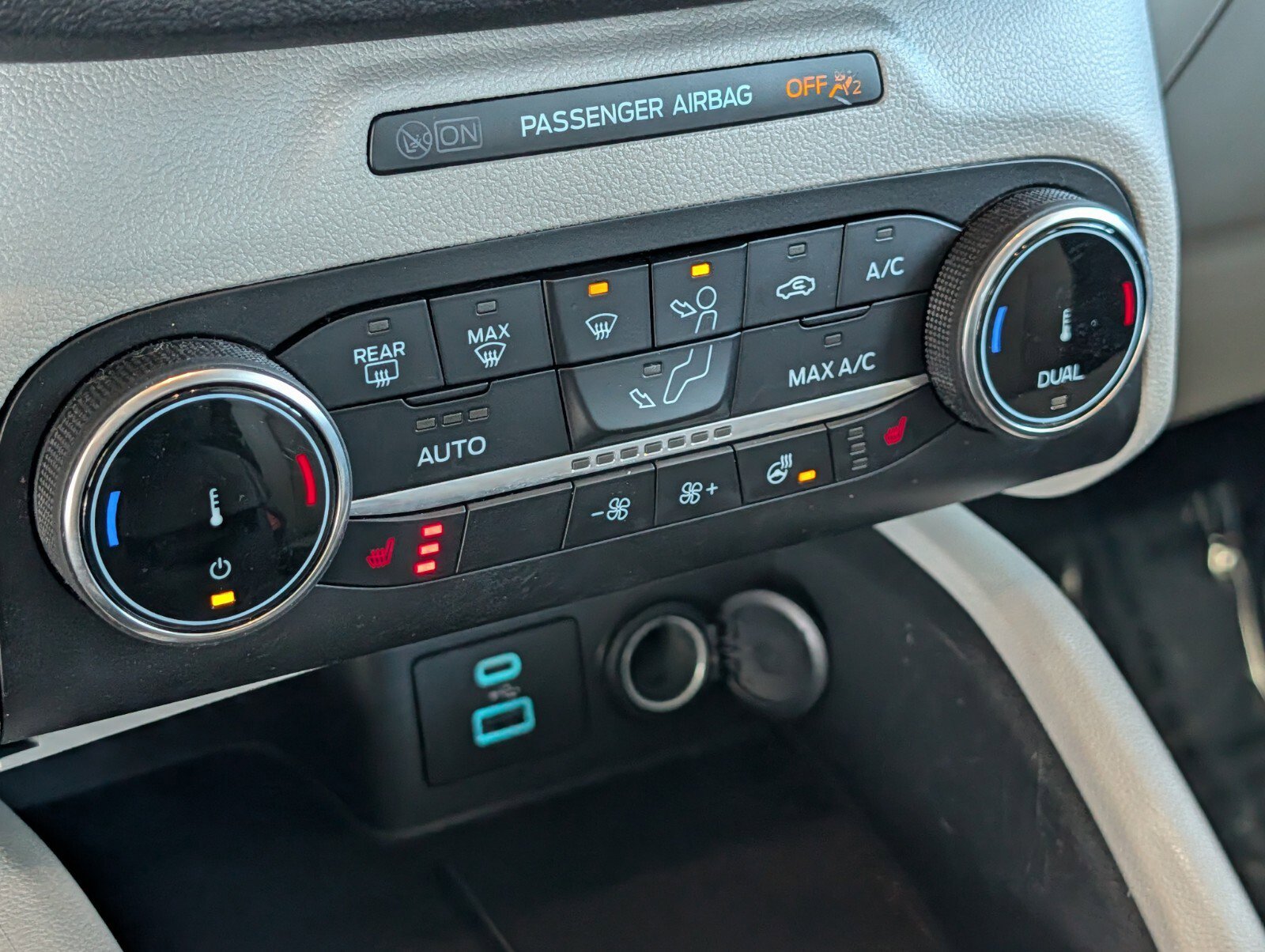 Used 2023 Ford Escape Active image 25