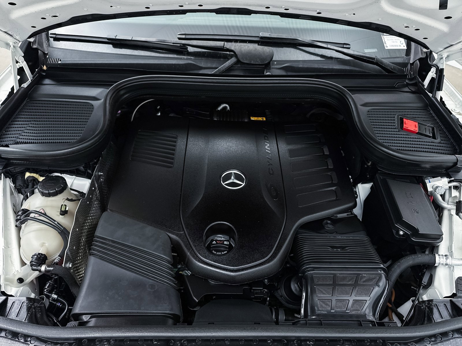 Used 2024 Mercedes-Benz GLE 450 4MATIC image 13