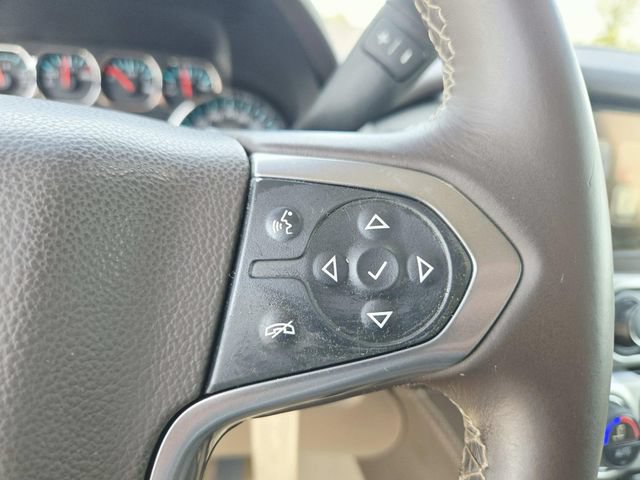 Used 2015 Chevrolet Suburban LT RWD image 24
