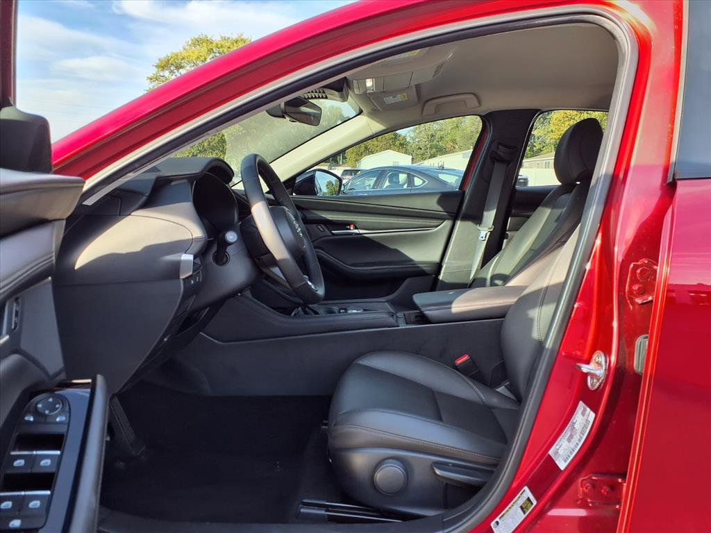 Used 2025 MAZDA MAZDA3 s image 19