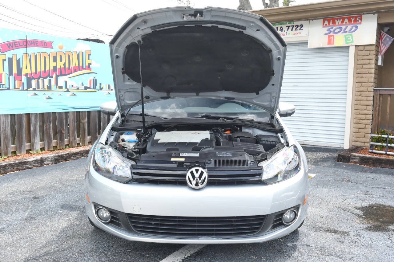 Used 2011 Volkswagen Golf TDI FWD image 26