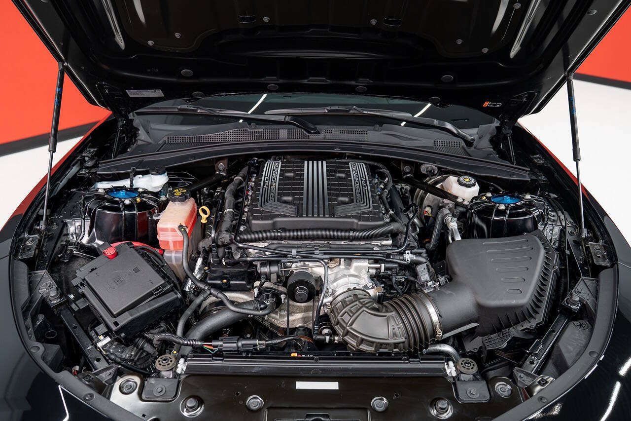 Used 2021 Chevrolet Camaro ZL1 RWD image 10
