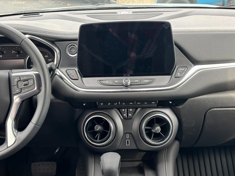 New 2026 Chevrolet Blazer LT w/ Convenience Package image 8