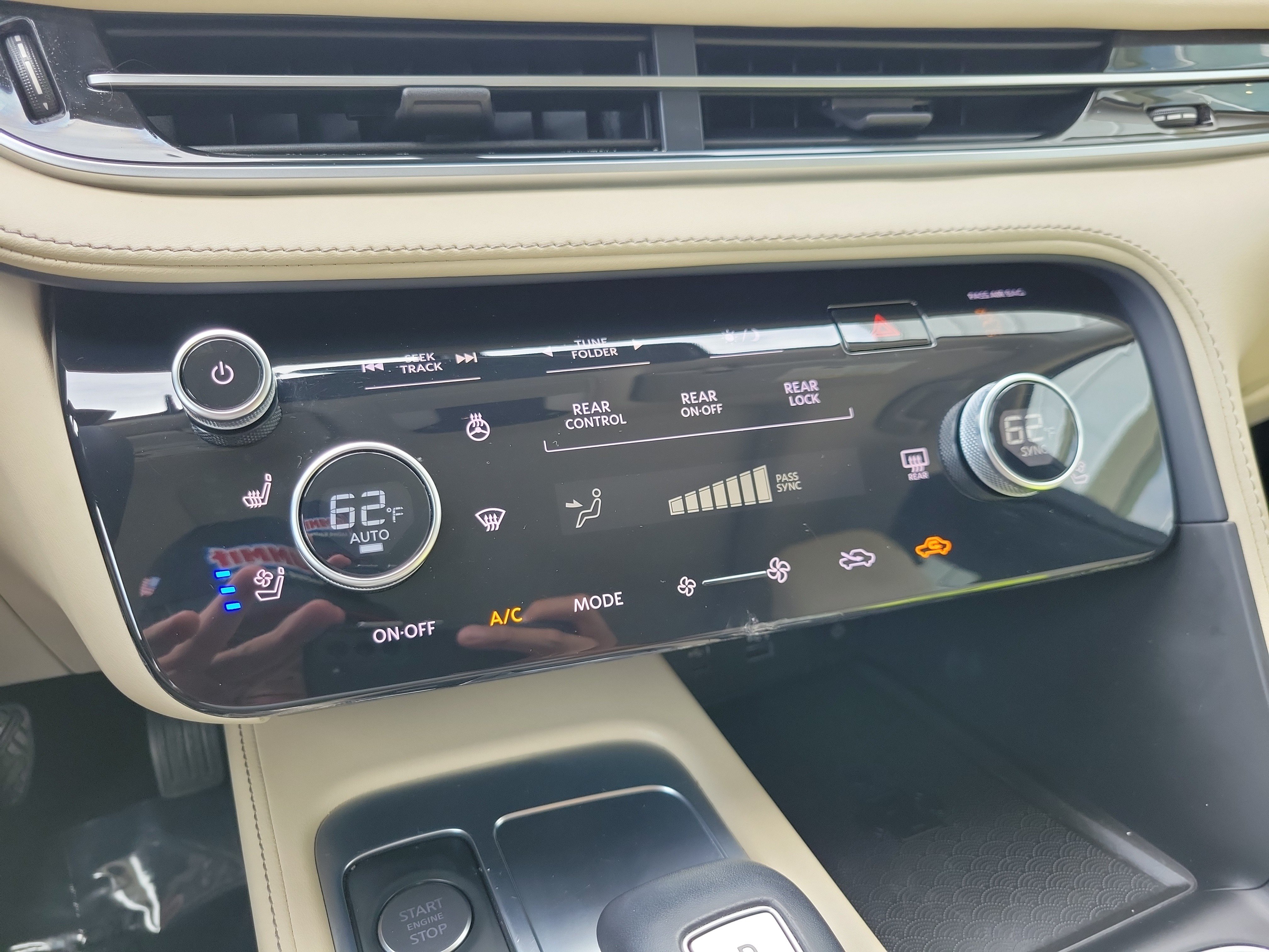 Certified 2023 INFINITI QX60 Luxe w/ Cargo Package FWD image 24